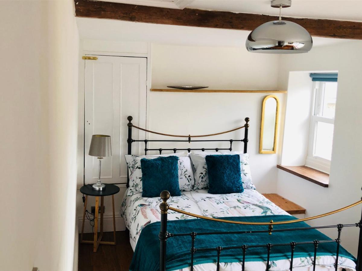 Mount Cottage Newcastle Emlyn Ngoại thất bức ảnh