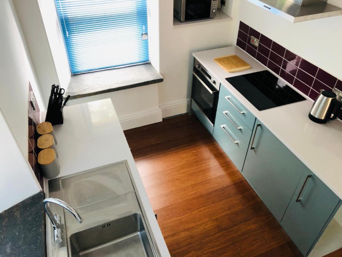 Mount Cottage Newcastle Emlyn Ngoại thất bức ảnh