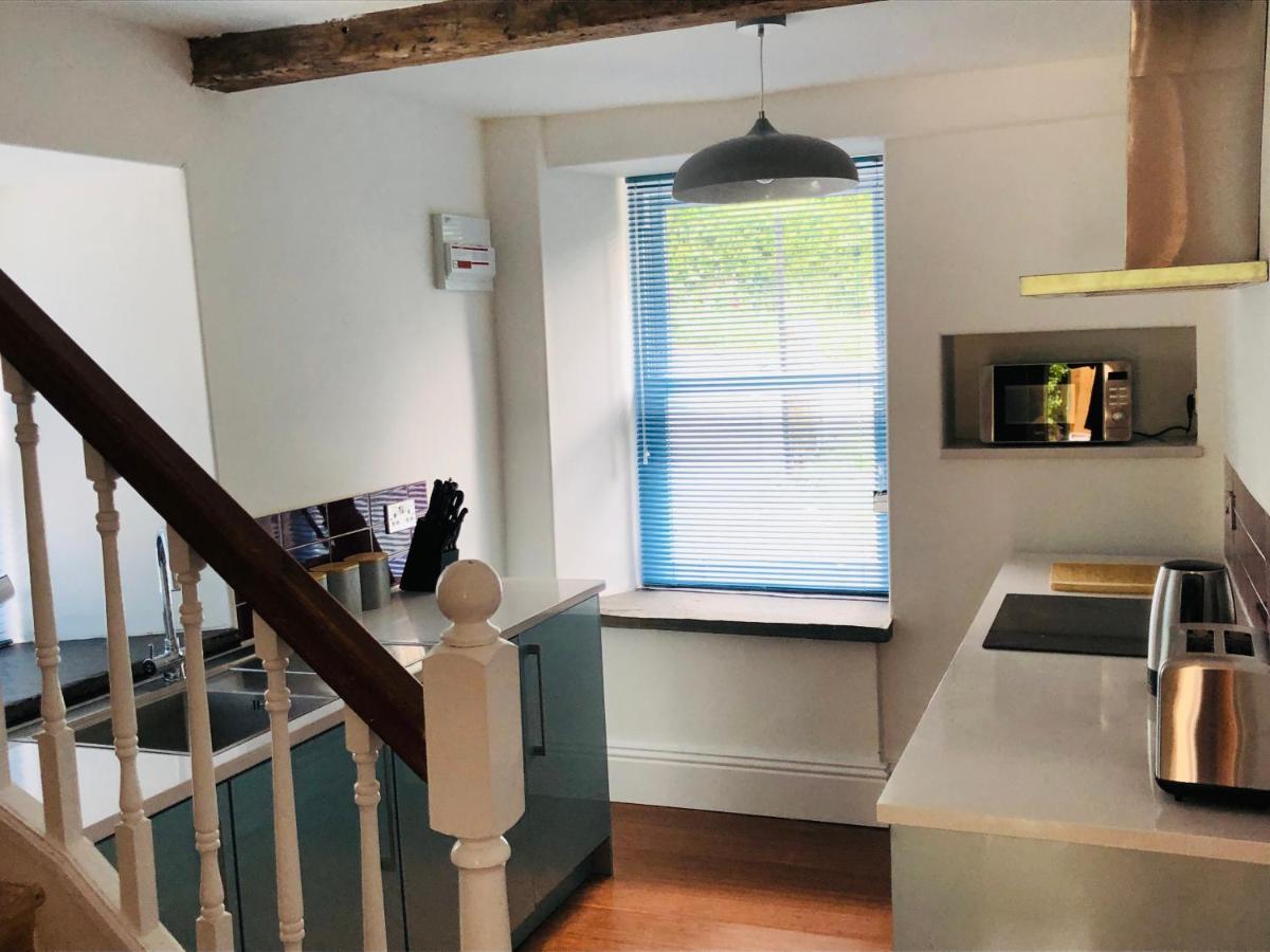 Mount Cottage Newcastle Emlyn Ngoại thất bức ảnh